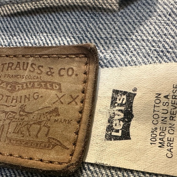 Levi’s vintage faded blue denim jacket - Picture 6 of 8